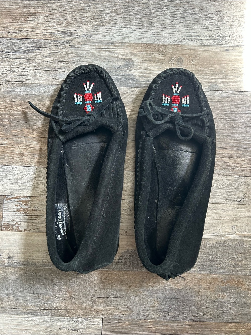 Minnetonka Women's Thunderbird II Moccasin, Black